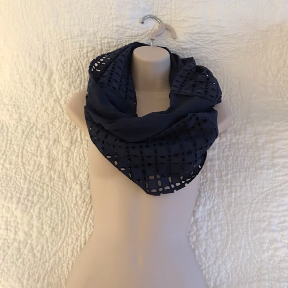 NWOT! LOFT Infinity Scarf